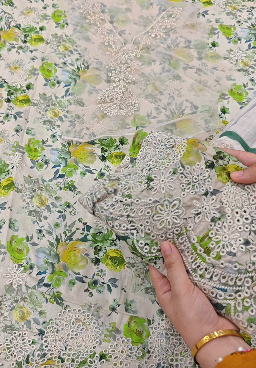 Printed with embroidered three piece article eh184