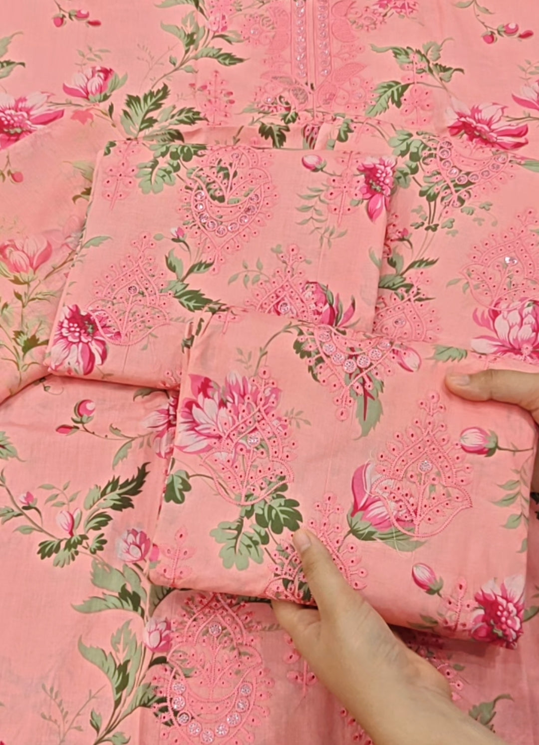 Beautiful pink 🩷 printed with embroidered three piece article op456