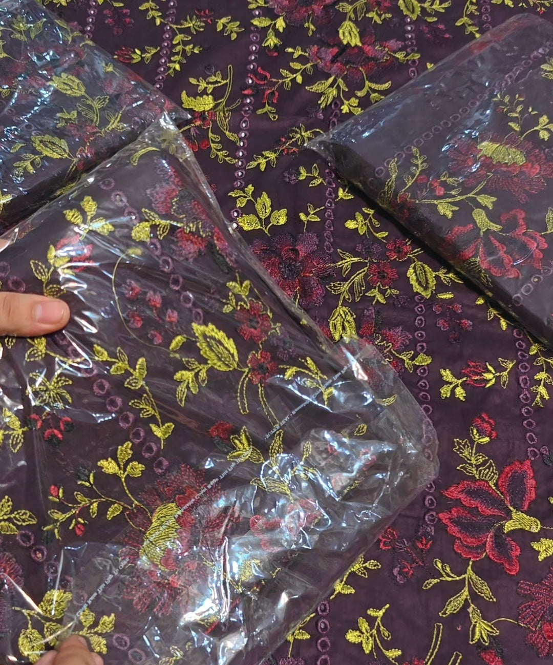 Purple embroidered 2pc article sa345