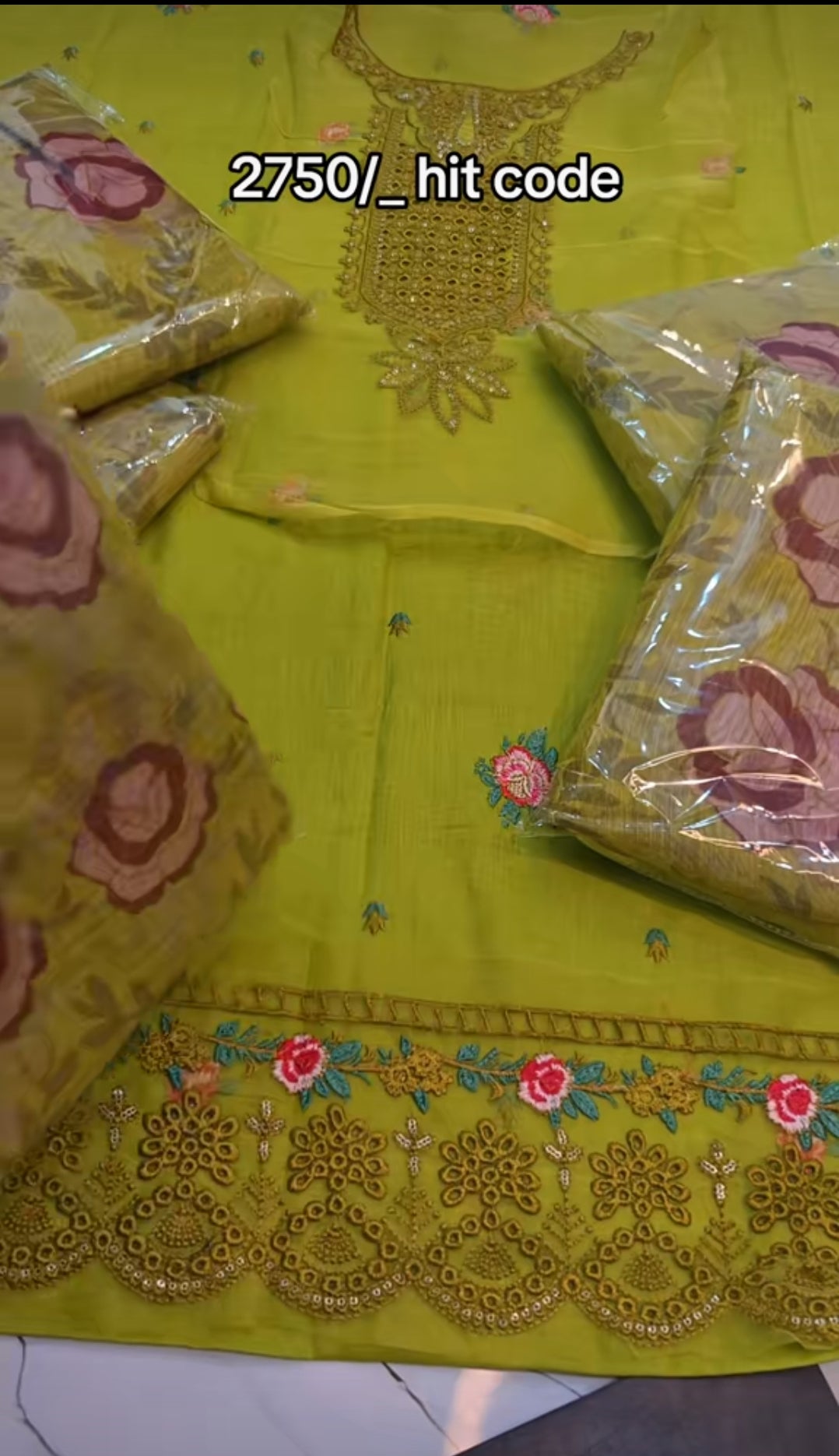BEAUTIFUL 3 PIECE EMBROIDERED ARTICLE Ft22cg