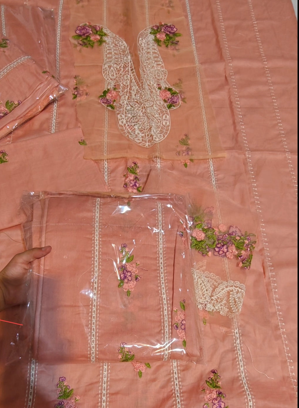 Patches with embroidered two piece article df258