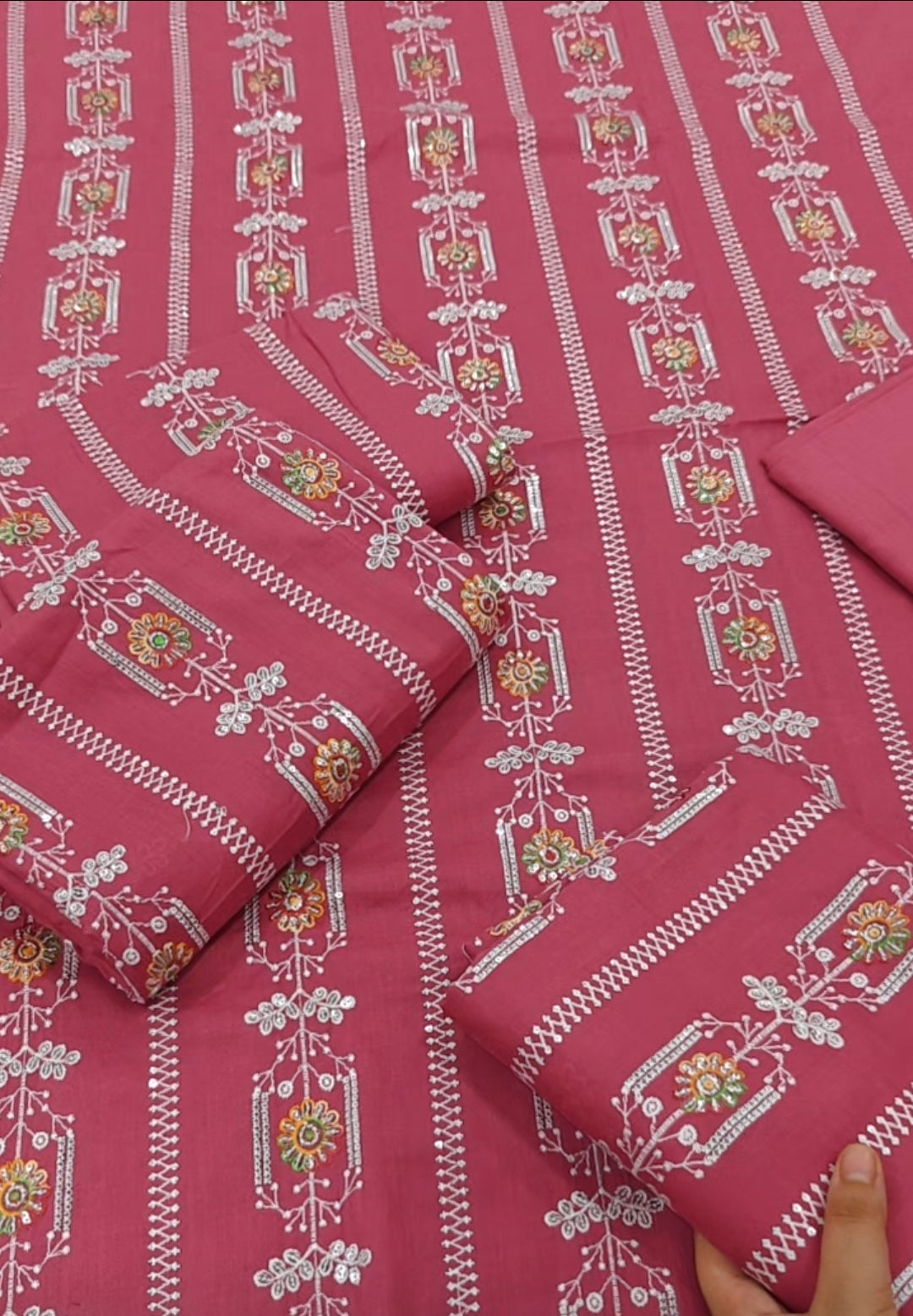 Pink embroidered two piece article ch265