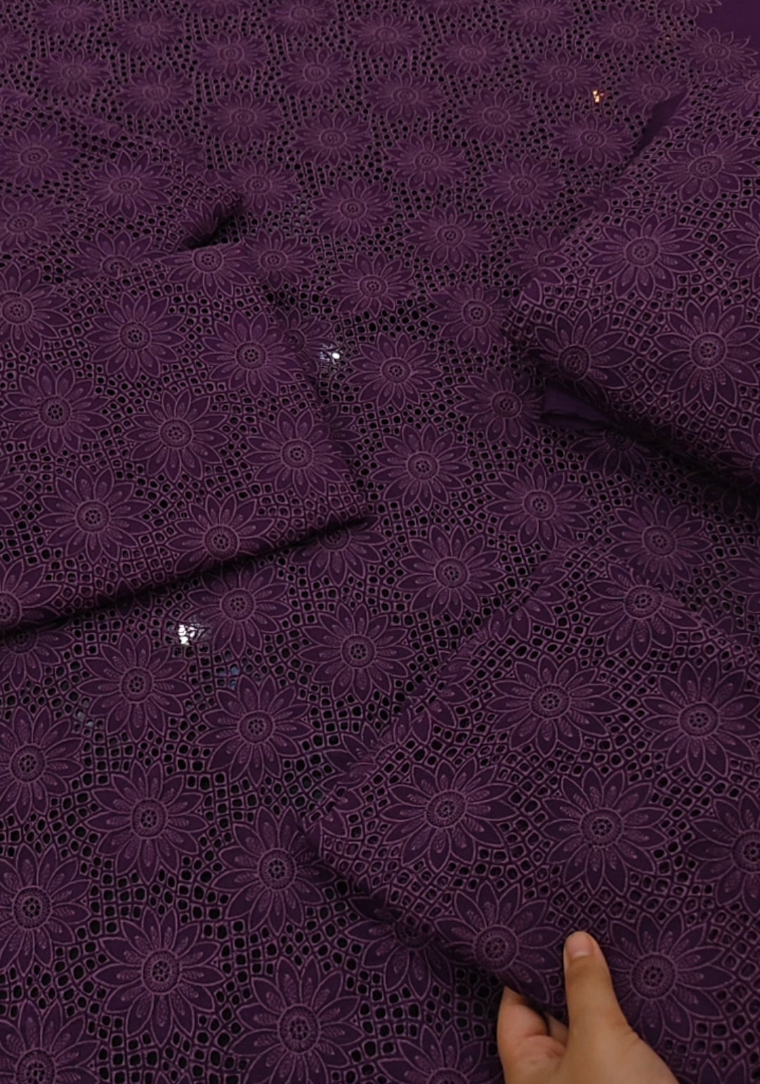 Johra embroidered three piece article sg276