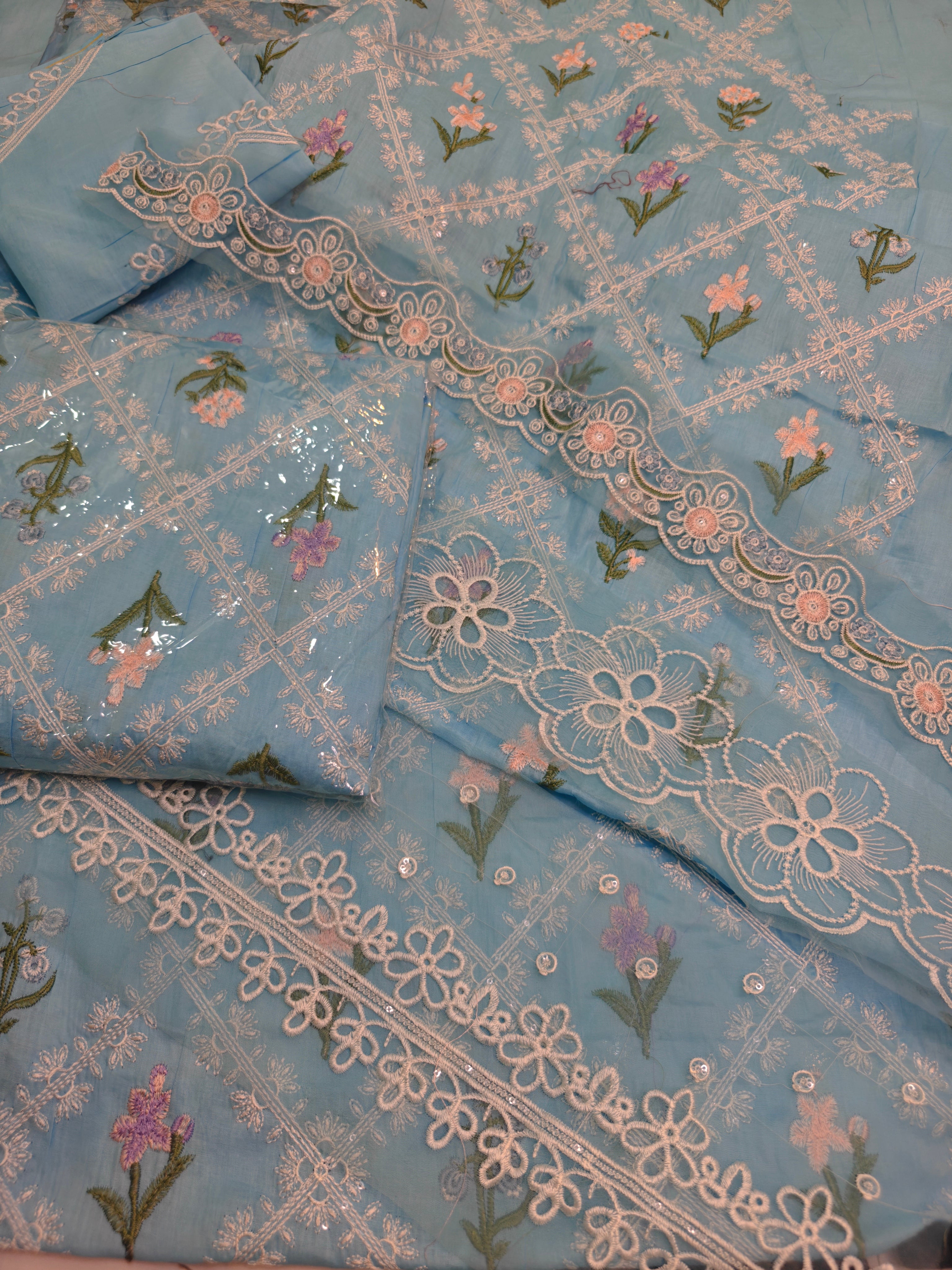Luxury two piece embroidered article sky89